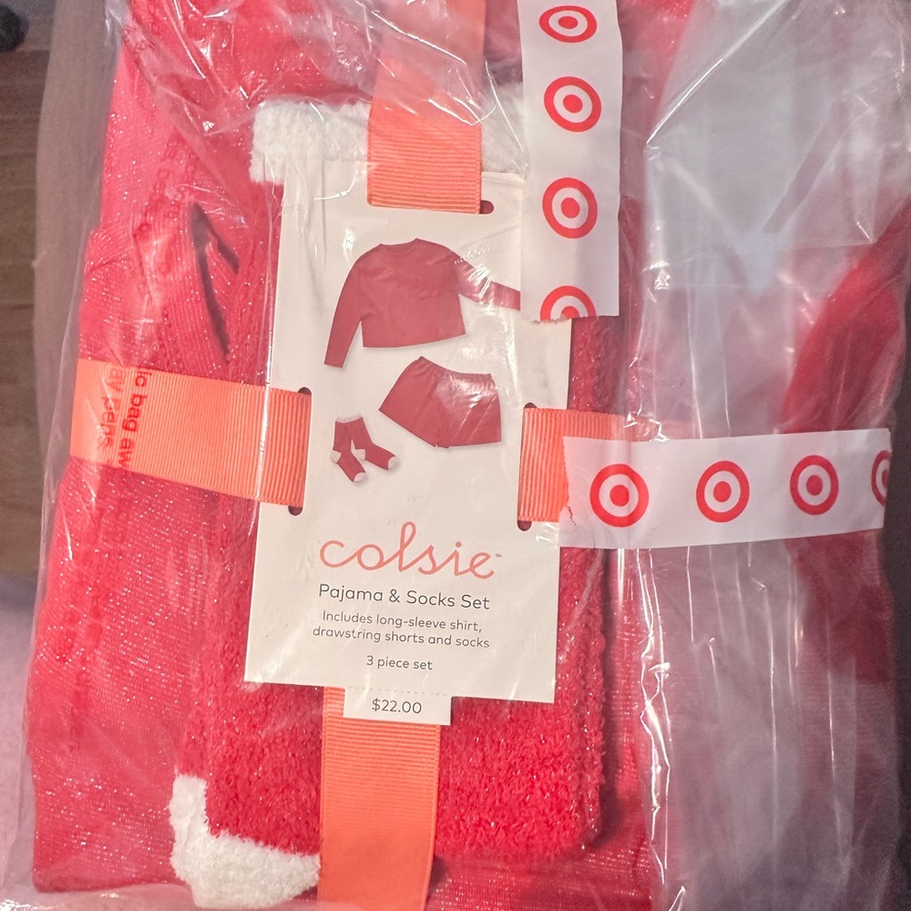 NWT Women's 3pc Socks and Pajama Set, RED- Great Gift! - Picture 4 of 4